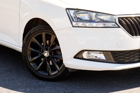 Skoda Fabia COLOUR EDITION TSI 11