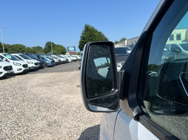 Ford Transit Custom SWB L1H1 (SOLD) Low Roof Limited 300 Air Con Alloys Sensors EURO 6 NO VAT 19