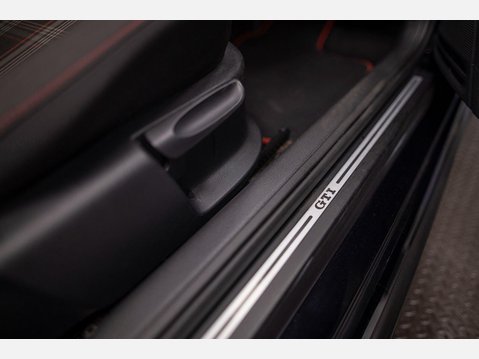 Volkswagen Polo 1.8 TSI GTI Euro 6 (s/s) 3dr 18