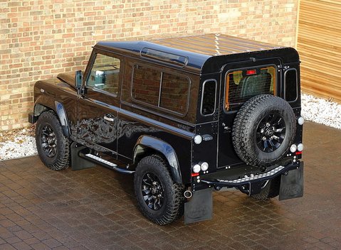 Land Rover 90 Autobiography 17