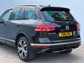 Volkswagen Touareg 3.0 Touareg V6 R-Line TDI BlueMotion Technology Auto 4WD 5dr 33