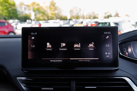 Peugeot 3008 PURETECH S/S GT PREMIUM 27