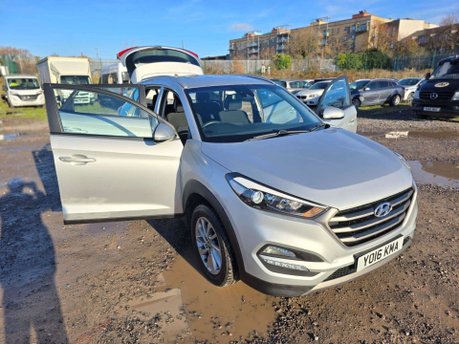 Hyundai TUCSON 1.7 CRDi Blue Drive SE Nav SUV 5dr Diesel DCT Euro 6 (s/s) (141 ps) 7