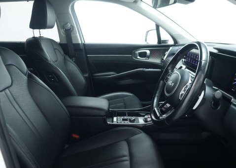 Kia Sorento 1.6 T-GDi 13.8kWh 3 SUV 5dr Petrol Plug-in Hybrid Auto AWD Euro 6 (s/s) (26 43