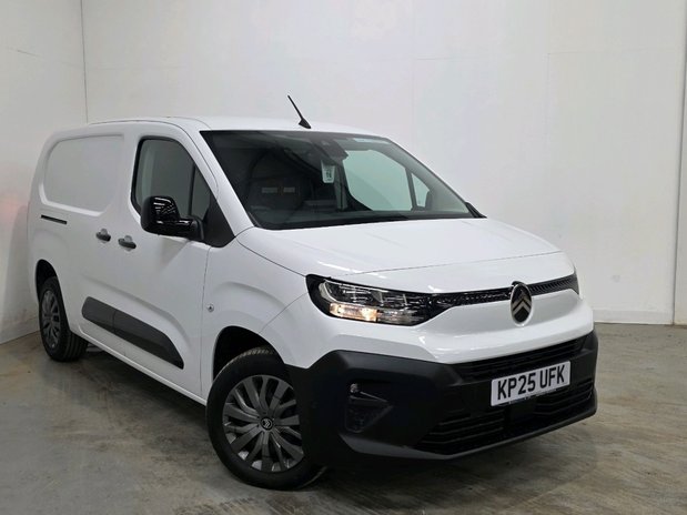 Citroen Berlingo BERLINGO XL DIESEL 1.5 Blue HDi 100ps Van Driver 1