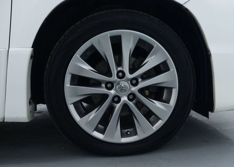 Toyota Vellfire 2.4 PETROL AUTO 5dr 15