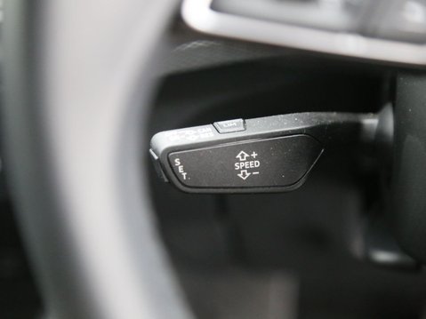 Audi Q2 1.5 TFSI CoD 35 Sport S Tronic Euro 6 (s/s) 5dr 12