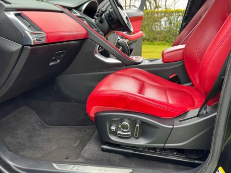 Jaguar E-Pace R-DYNAMIC HSE 40