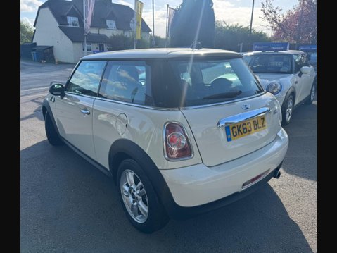 Mini Hatch 1.6 One Auto Euro 6 3dr 2