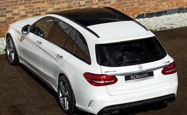 Mercedes-Benz C Class C63 S Estate 9
