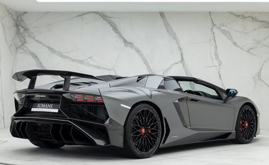Lamborghini Aventador SV LP 750-4 Roadster 12