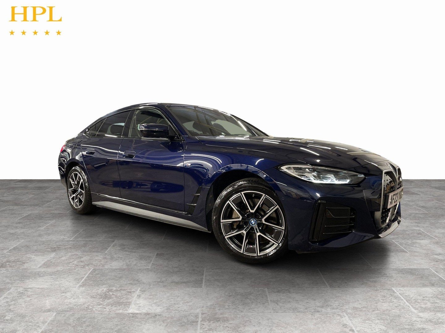 BMW i4 listing photo