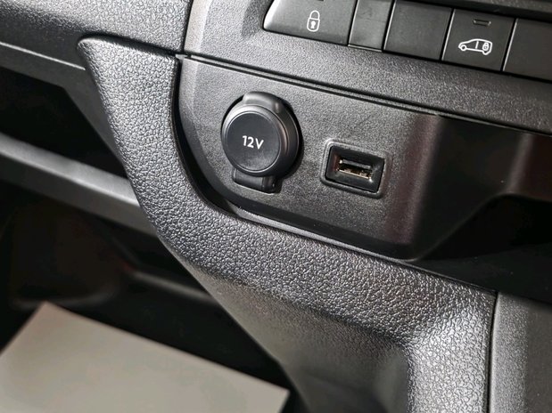 Vauxhall Vivaro VIVARO L2 DIESEL 3100 2.0d 145PS Pro H1 Van 24