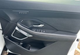 Jaguar E-Pace R-DYNAMIC SE 18