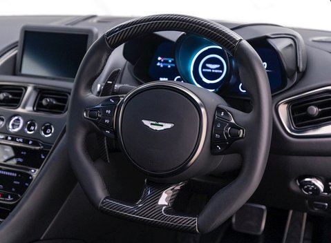 Aston Martin DBS Superleggera 10