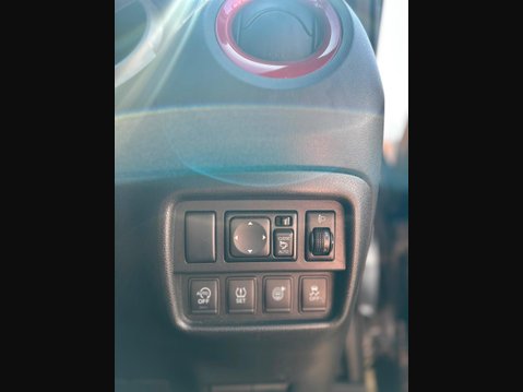 Nissan Juke 1.2 DIG-T Tekna Euro 6 (s/s) 5dr 23