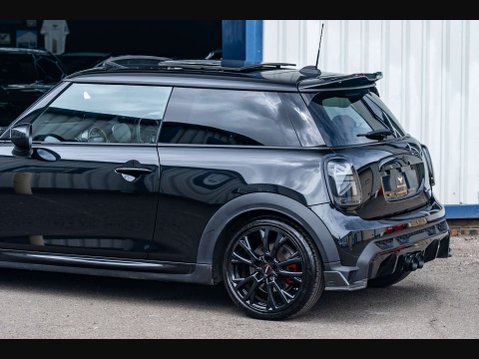 Mini Hatch 2.0 John Cooper Works Auto 3dr 25