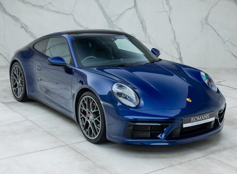 Porsche 911 Carrera 4S (992) 8