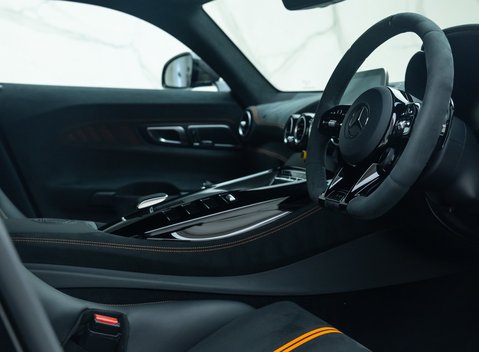 Mercedes-Benz Amg GT BLACK SERIES 13