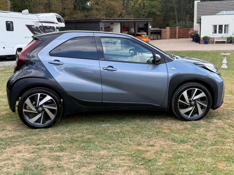 Toyota Aygo X 1.0 Aygo X Exclusive VVT-i Auto 5dr 28