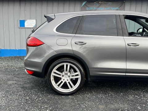 Porsche Cayenne 3.0 TD V6 Tiptronic 4WD Euro 5 (s/s) 5dr 22