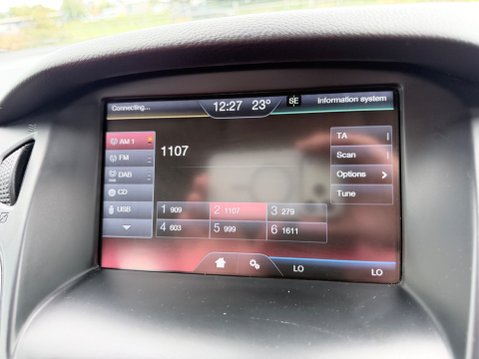 Ford Focus 1.0 TITANIUM 13