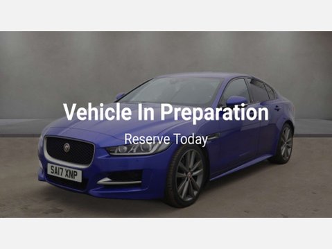 Jaguar XE 2.0d R-Sport Saloon 4dr Diesel Auto Euro 6 (s/s) (180 ps) 2