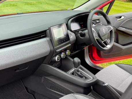 Renault Clio EVOLUTION E-TECH 13