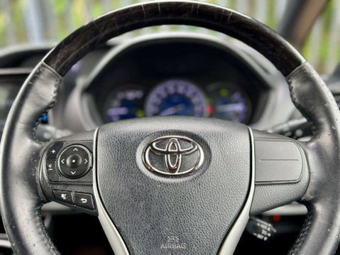 Toyota Esquire Hybrid Hybrid Gi 45