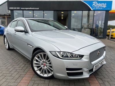 Jaguar XE 2.0 D PORTFOLIO AUTO