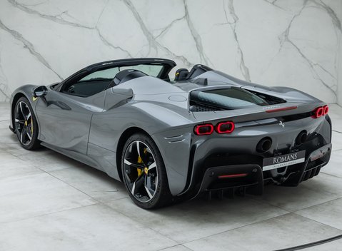 Ferrari SF90 SPIDER 15