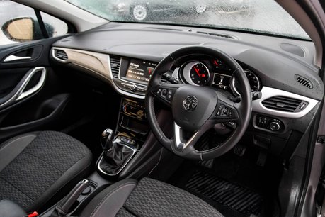 Vauxhall Astra SRI NAV