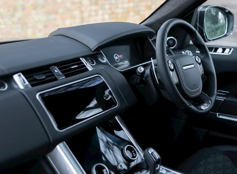Land Rover Range Rover Sport 5.0 SVR 16