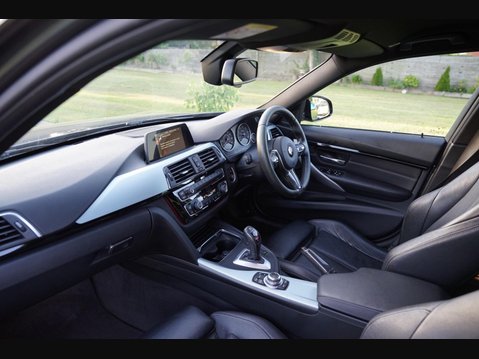 BMW 3 Series 3.0 330d M Sport Touring Auto Euro 6 (s/s) 5dr 18