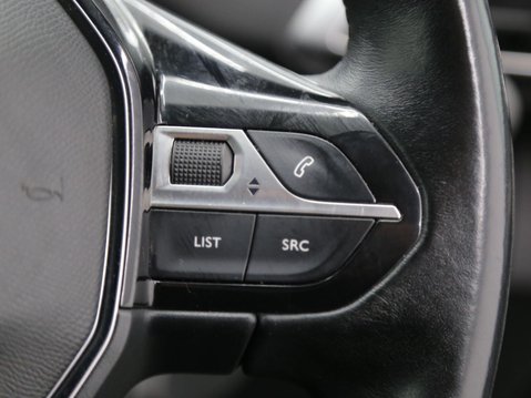 Peugeot 3008 1.2 PureTech Allure Euro 6 (s/s) 5dr 12