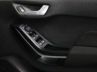 Ford Fiesta TITANIUM 36