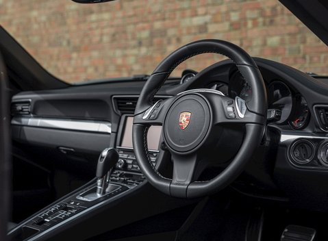 Porsche 911 (991) Targa 4S 13