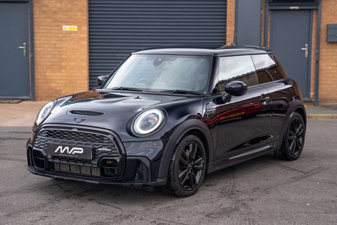 Mini Hatch 2.0 Cooper S Sport Auto 3dr 1