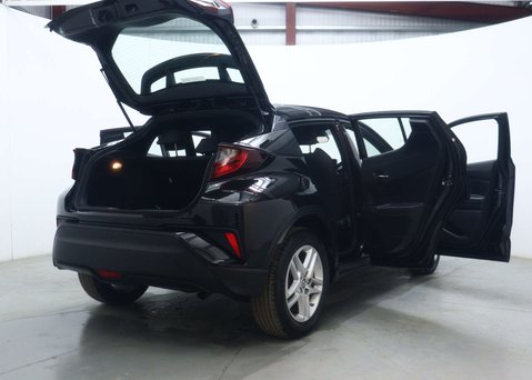 Toyota C-HR 1.8 C-HR Icon HEV CVT 5dr 50