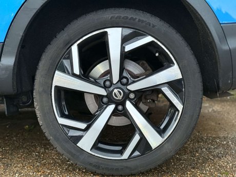 Nissan Qashqai 1.6 Qashqai Tekna dCi CVT 5dr 30
