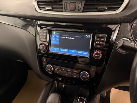 Nissan Qashqai 1.2 DIG-T N-Connecta XTRON 2WD Euro 6 (s/s) 5dr 18