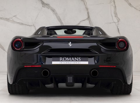 Ferrari 488 Spider 5