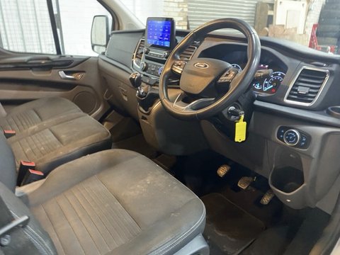 Ford Transit Custom 300 LIMITED DCIV ECOBLUE 16