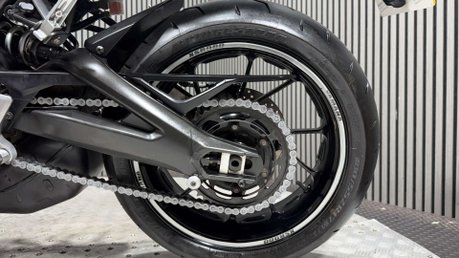 Yamaha XSR900 HERITAGE MT09 2016 ONLY 19K STUNNING MODERN RETRO 900CC 36