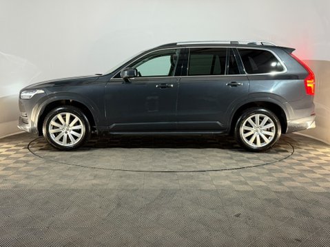 Volvo XC90 D5 MOMENTUM AWD 5