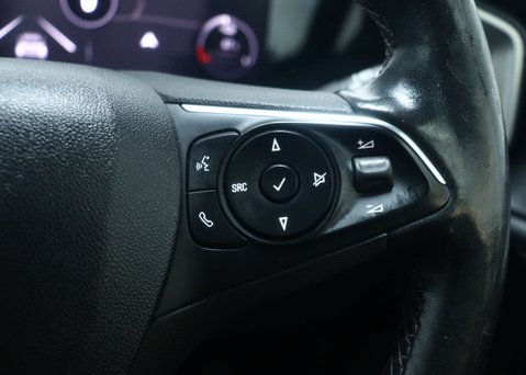 Vauxhall Mokka 50kWh Elite Nav Premium SUV 5dr Electric Auto (136 ps) 38