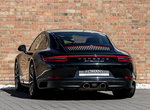 Porsche 911 (991.2) Carrera 4S 3