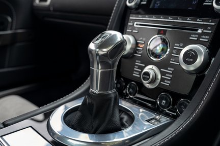 Aston Martin DBS V12 24