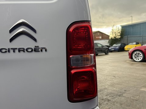 Citroen Dispatch e 1000 75 kWh Driver Edition M Panel Van 6dr Electric Auto MWB (7.4kW Charg 18