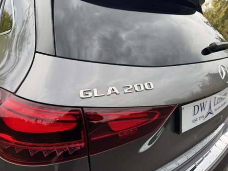 Mercedes-Benz GLA Class GLA 200 MHEV AMG Line Premium Auto Petrol PARKTRONIC/KEYLESS ENTRY/SAT NAV 35